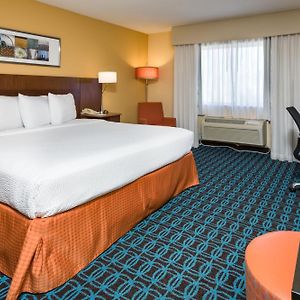 Executive One-Bedroom King Suite